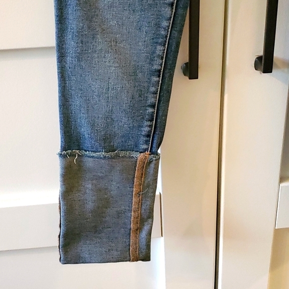 NWT Urban Outfitters BDG High Cuff Skinny Jeans 💙 - Picture 4 of 7